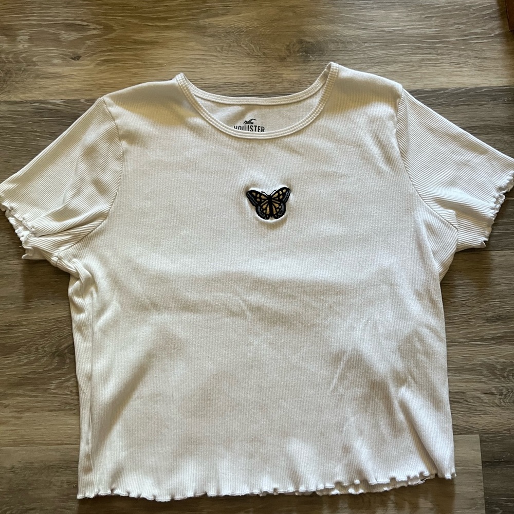 HOLLISTER BABY TEE WHITE WITH BUTTERFLY size:M